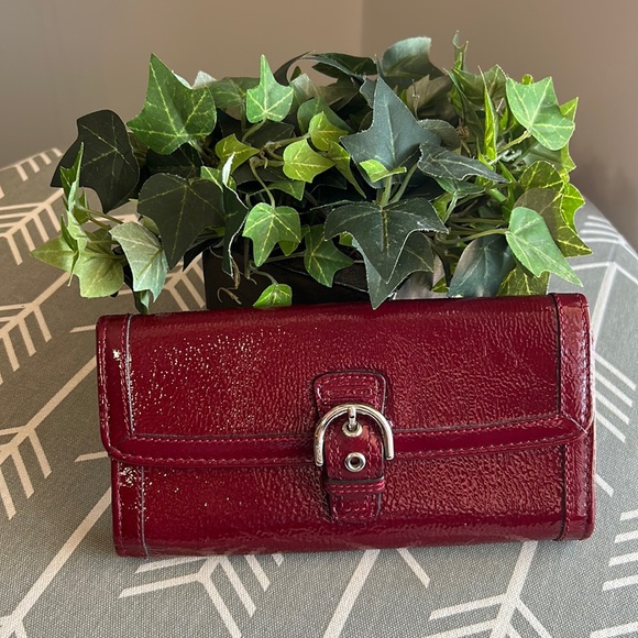 Coach Red Wallet - Picture 2 of 16